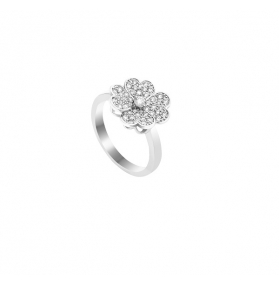 Nhẫn kim cương hãng Van Cleef & Arpels hoa